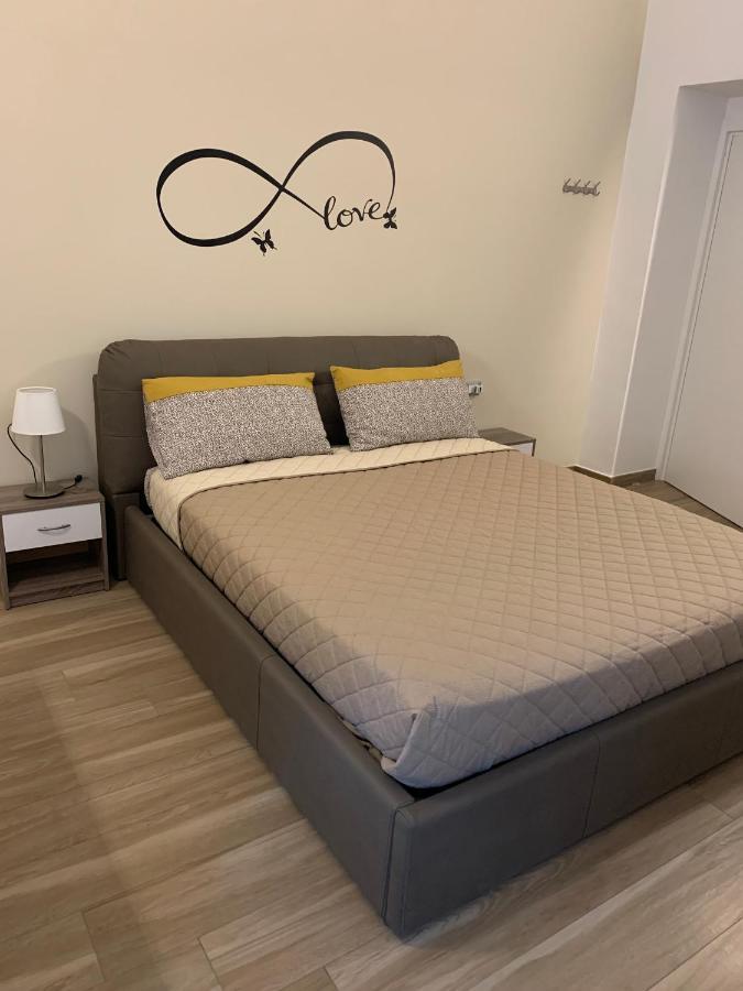 B&B Piano Romano -Con Parcheggio Privato Gratuito- Foggia Eksteriør billede