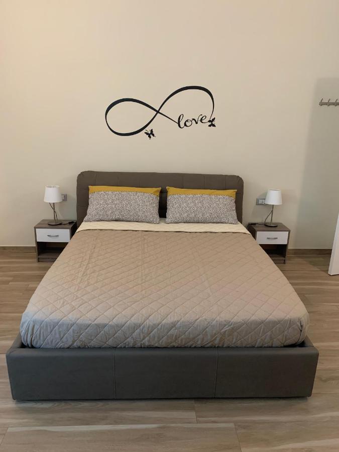 B&B Piano Romano -Con Parcheggio Privato Gratuito- Foggia Eksteriør billede